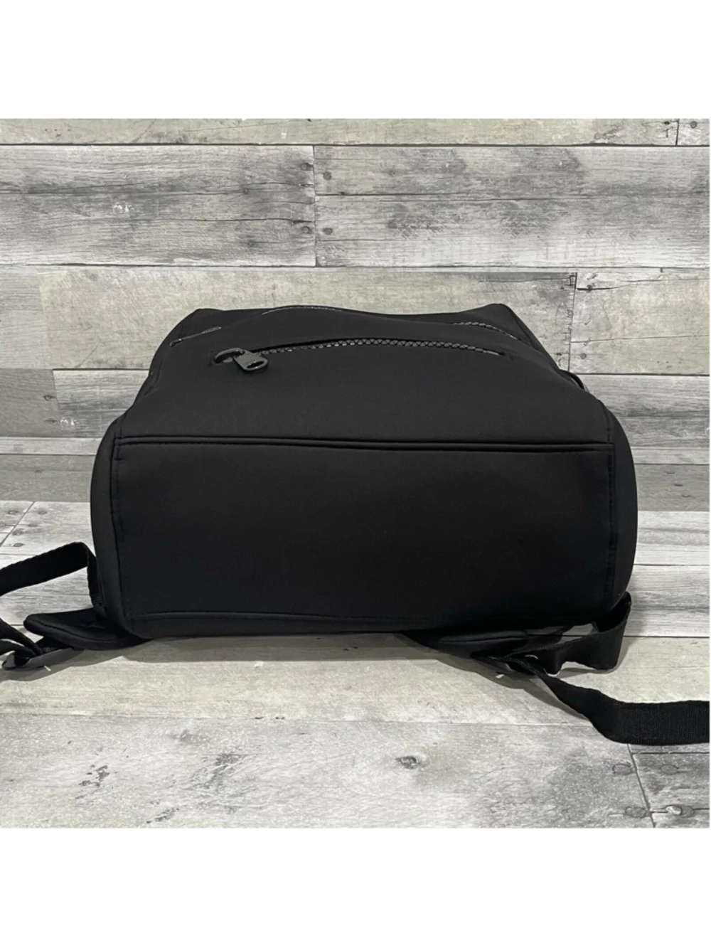 DAGNE DOVER INDI LARGE WATER RESISTANT NEOPRENE DIAPER BACKPACK- BLACK - NWOT